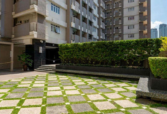 Luariano di Trevi Towers